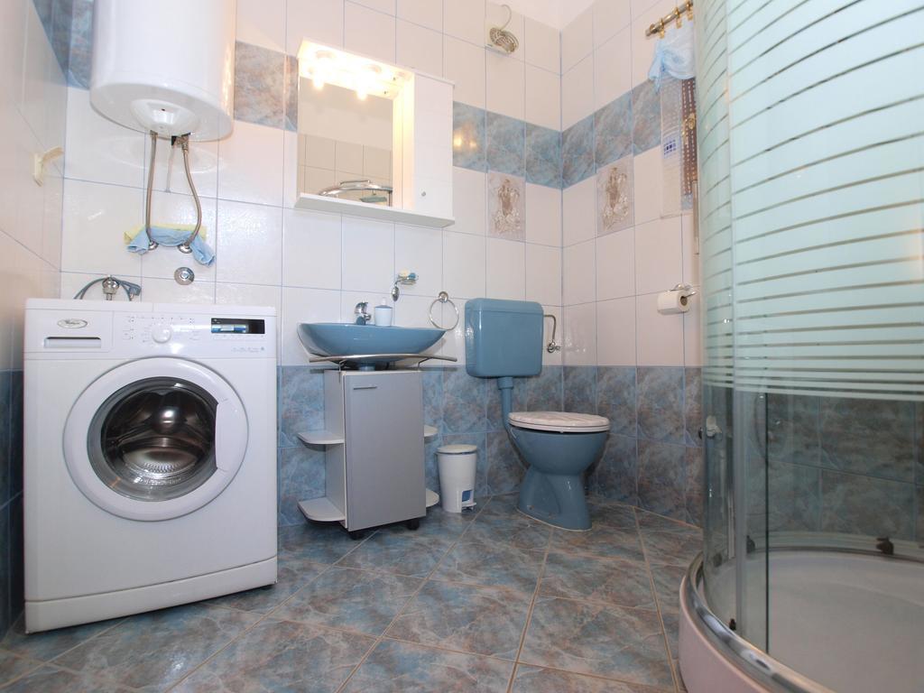 Apartments Dino 1374 พูลา ภายนอก รูปภาพ