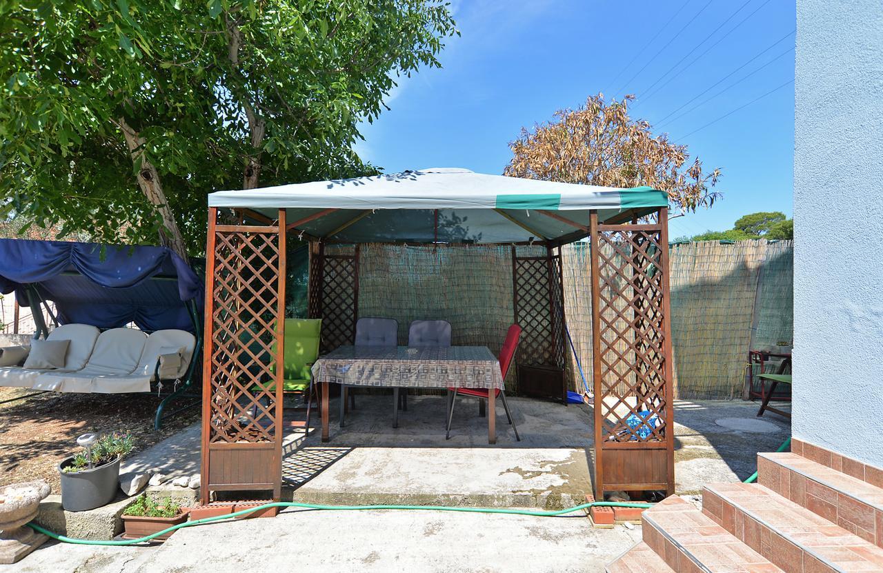 Apartments Dino 1374 พูลา ภายนอก รูปภาพ