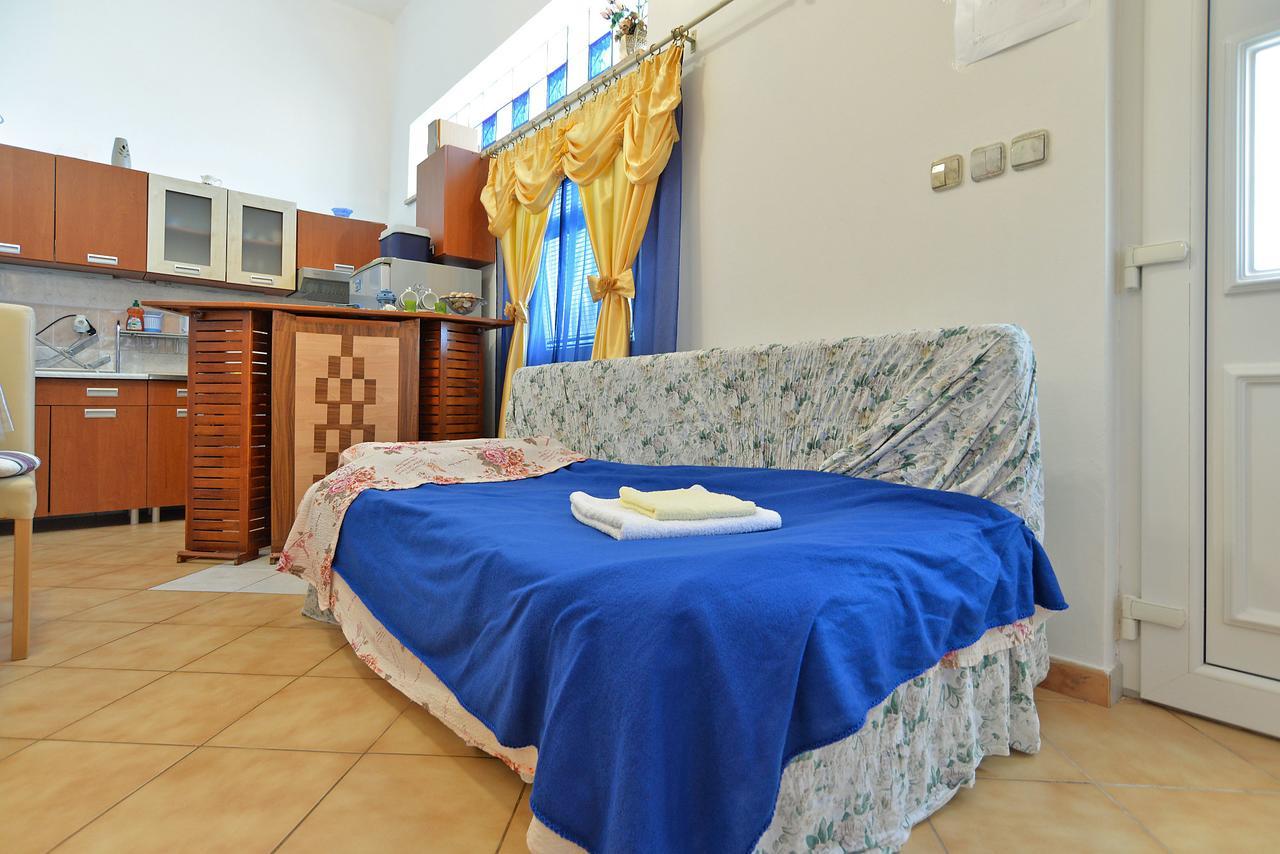 Apartments Dino 1374 พูลา ภายนอก รูปภาพ